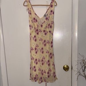 Cream Midi Sundress with V-Neck for Wedding Guest
